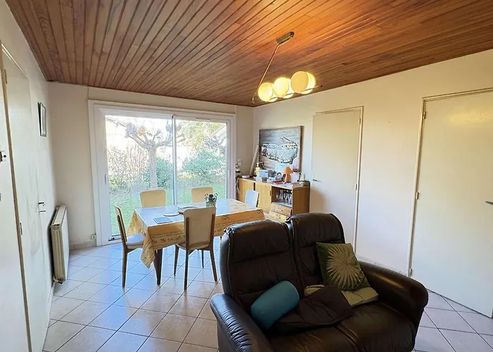 Maison De Conviviale Pres Du Avec Wi-fi, - Fr-1-831-17 *